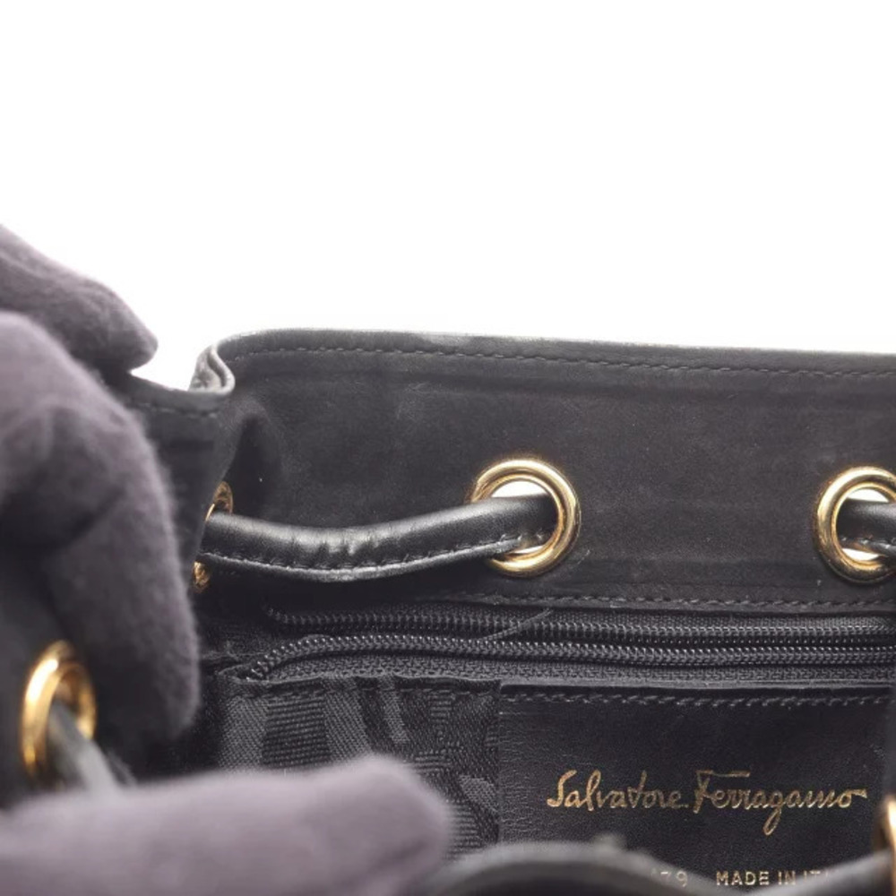Salvatore Ferragamo Shoulder Bag Suede Black Vara - Picture 6 of 10